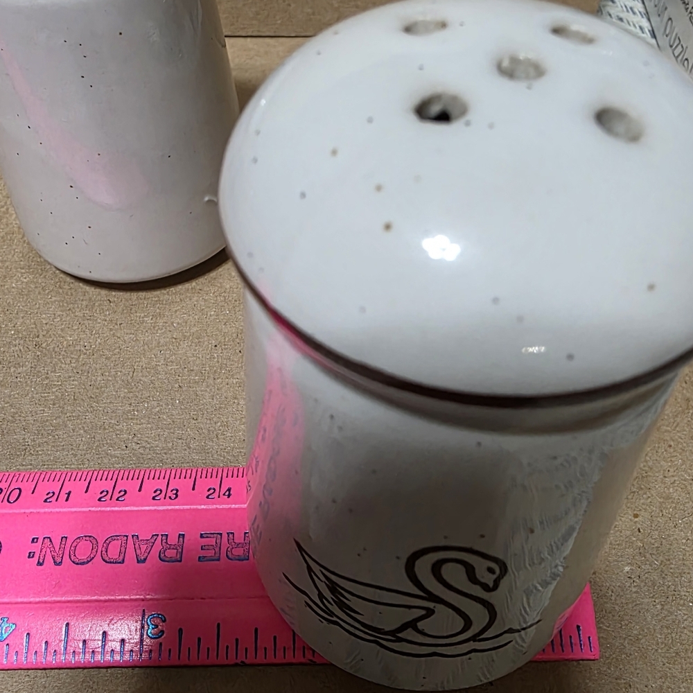 Schwans Ice Cream Stoneware Salt Pepper Shakers #149 - Picture 6 of 6